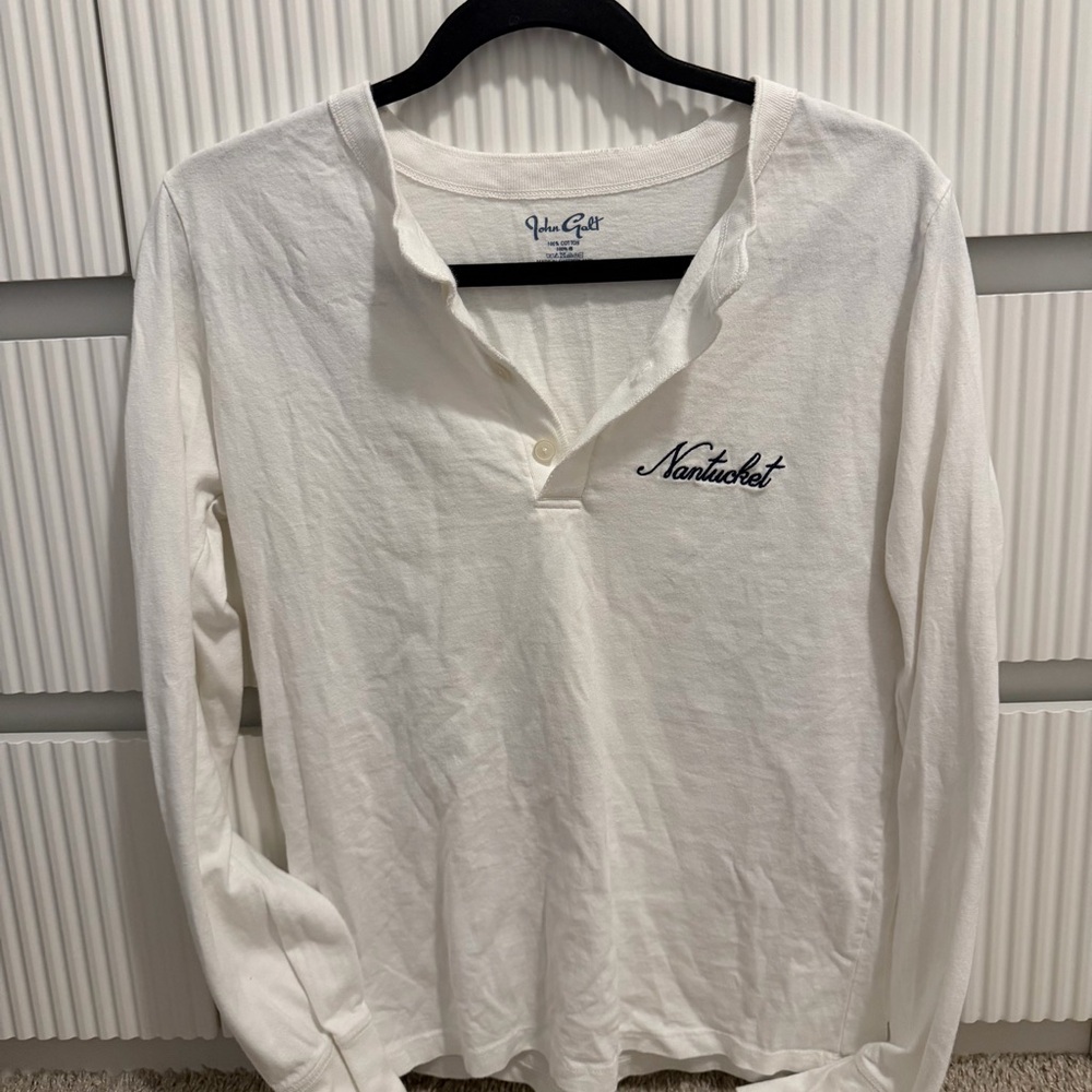 Brandy Melville Cream Long Sleeve Tee